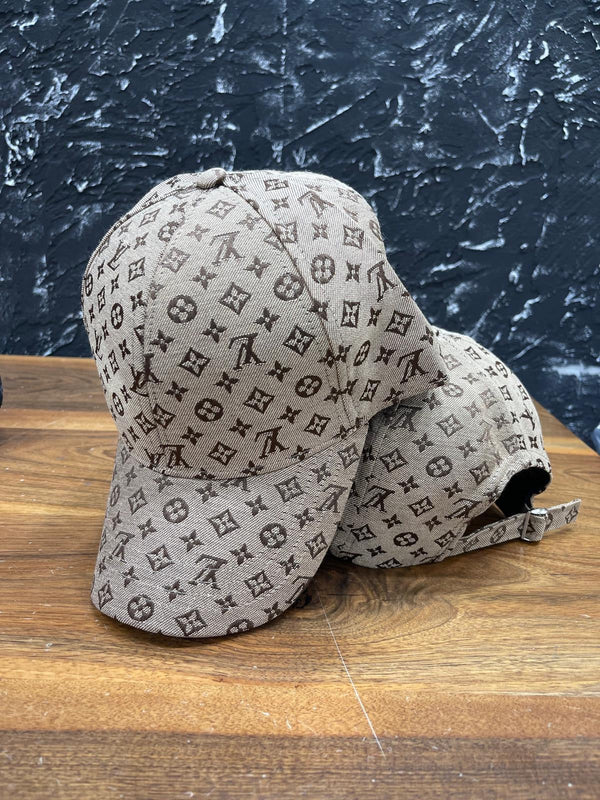 Шапка LV decoco.eu